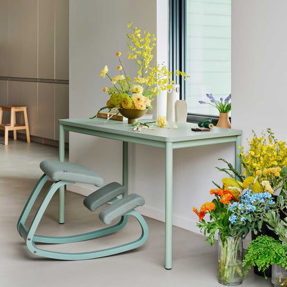 Open Box - Daily Desk